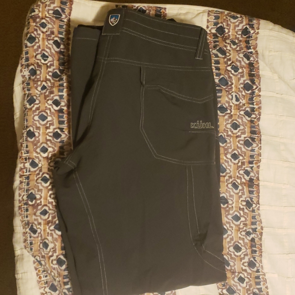 Mens 34x 32 Kuhl  hiking pants like new condition